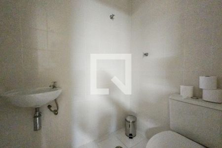 Casa de condomínio para alugar com 330m², 4 quartos e 4 vagas Casa de condomínio para alugar com 330m², 4 quartos e 4 vagasÁrea de serviço