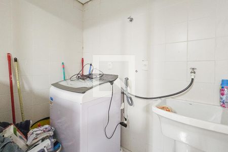 Casa de condomínio para alugar com 330m², 4 quartos e 4 vagas Casa de condomínio para alugar com 330m², 4 quartos e 4 vagasÁrea de serviço