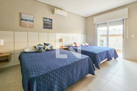 Casa de condomínio para alugar com 330m², 4 quartos e 4 vagas Casa de condomínio para alugar com 330m², 4 quartos e 4 vagasSuíte 4