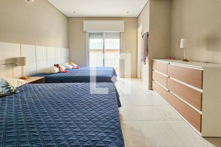 Casa de condomínio para alugar com 330m², 4 quartos e 4 vagas Casa de condomínio para alugar com 330m², 4 quartos e 4 vagasSuíte 4