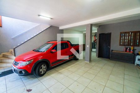 Casa à venda com 280m², 5 quartos e 3 vagas Casa à venda com 280m², 5 quartos e 3 vagasGaragem