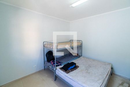 Casa à venda com 280m², 5 quartos e 3 vagas Casa à venda com 280m², 5 quartos e 3 vagasEdícula - Suite