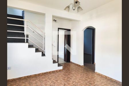 Sala de casa para alugar com 5 quartos, 186m² em Vila Noemia, Mauá