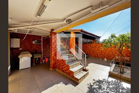 Casa à venda com 137m², 3 quartos e 2 vagasQuintal