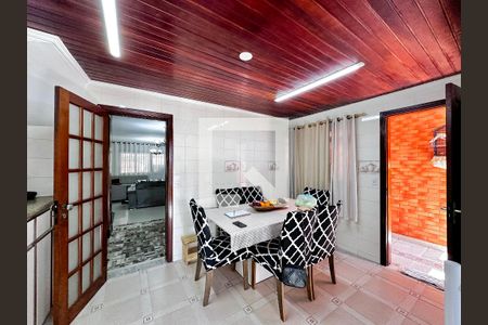 Casa à venda com 137m², 3 quartos e 2 vagasCopa