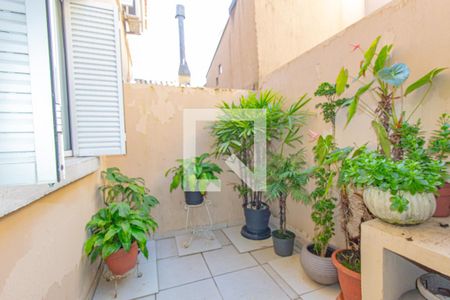 Casa de condomínio à venda com 98m², 4 quartos e 2 vagas Casa de condomínio à venda com 98m², 4 quartos e 2 vagasVaranda