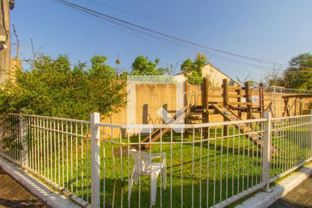 Casa de condomínio à venda com 98m², 4 quartos e 2 vagas Casa de condomínio à venda com 98m², 4 quartos e 2 vagasÁrea comum - Playground