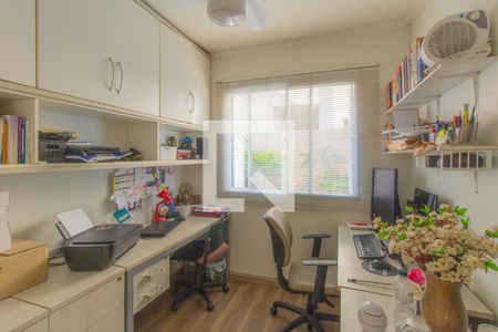 Casa de condomínio à venda com 98m², 4 quartos e 2 vagas Casa de condomínio à venda com 98m², 4 quartos e 2 vagasEscritório