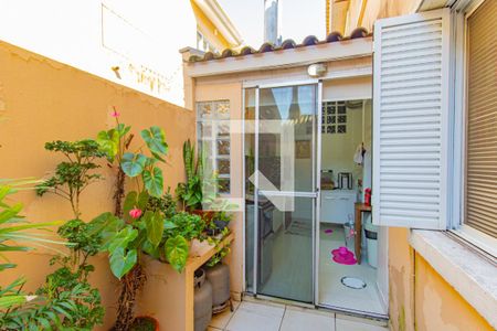 Casa de condomínio à venda com 98m², 4 quartos e 2 vagas Casa de condomínio à venda com 98m², 4 quartos e 2 vagasVaranda