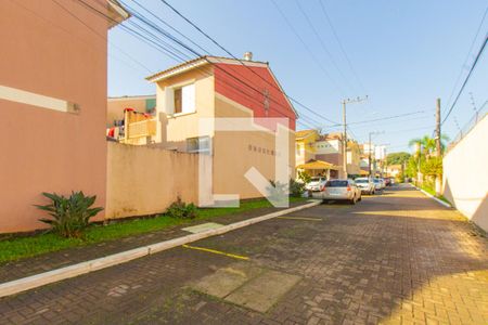 Casa de condomínio à venda com 98m², 4 quartos e 2 vagas Casa de condomínio à venda com 98m², 4 quartos e 2 vagasÁrea comum
