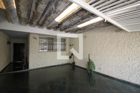 Casa à venda com 100m², 3 quartos e 2 vagasGaragem