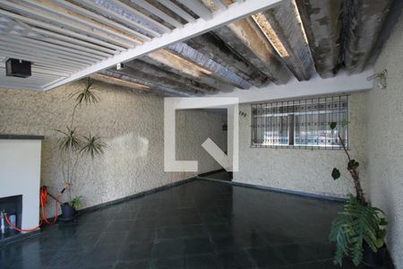 Casa à venda com 100m², 3 quartos e 2 vagasGaragem