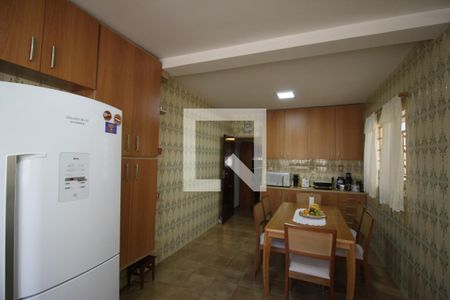 Casa à venda com 100m², 3 quartos e 2 vagasCozinha