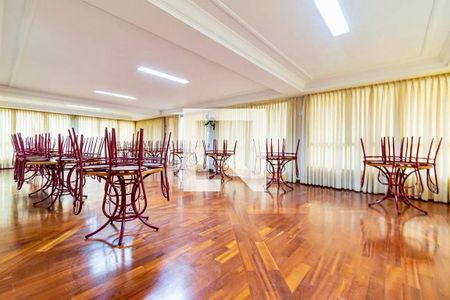 Apartamento à venda com 70m², 2 quartos e 1 vaga Apartamento à venda com 70m², 2 quartos e 1 vagaÁrea comum - Salão de festas