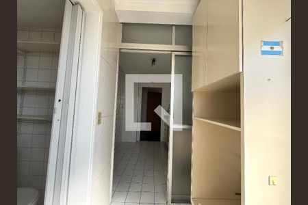 Apartamento à venda com 70m², 2 quartos e 1 vaga Apartamento à venda com 70m², 2 quartos e 1 vagaÁrea de Serviço