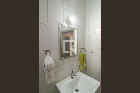 Casa à venda com 190m², 3 quartos e 1 vaga Casa à venda com 190m², 3 quartos e 1 vagaBanheiro Social 2