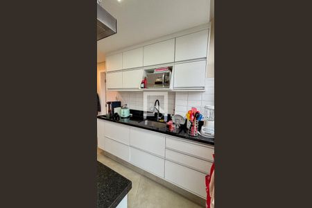 Apartamento à venda com 90m², 1 quarto e 2 vagas Apartamento à venda com 90m², 1 quarto e 2 vagasSala - Sala de Jantar - Cozinha