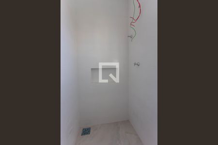 Casa à venda com 112m², 2 quartos e 1 vaga Casa à venda com 112m², 2 quartos e 1 vagaBanheiro