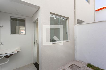 Casa à venda com 112m², 2 quartos e 1 vaga Casa à venda com 112m², 2 quartos e 1 vagaÁrea de serviço