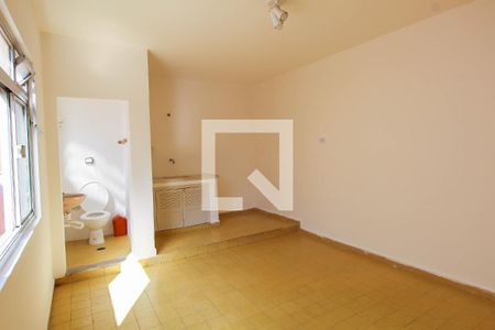 Casa à venda com 196m², 4 quartos e 2 vagas Casa à venda com 196m², 4 quartos e 2 vagasQuarto Externo