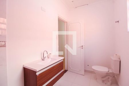 Casa à venda com 196m², 4 quartos e 2 vagas Casa à venda com 196m², 4 quartos e 2 vagasBanheiro