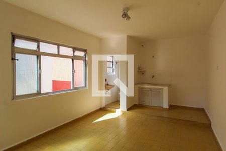 Casa à venda com 196m², 4 quartos e 2 vagas Casa à venda com 196m², 4 quartos e 2 vagasQuarto Externo