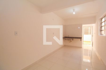 Casa à venda com 196m², 4 quartos e 2 vagas Casa à venda com 196m², 4 quartos e 2 vagasCozinha