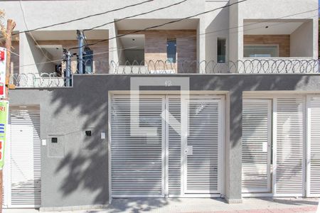 Casa à venda com 112m², 2 quartos e 1 vagaFachada