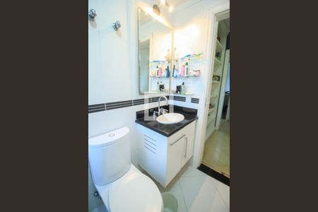 Apartamento à venda com 134m², 3 quartos e 2 vagas Apartamento à venda com 134m², 3 quartos e 2 vagasBanheiro 3