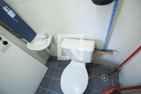 Apartamento à venda com 134m², 3 quartos e 2 vagas Apartamento à venda com 134m², 3 quartos e 2 vagasBanheiro de Serviço