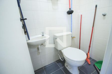 Apartamento à venda com 134m², 3 quartos e 2 vagas Apartamento à venda com 134m², 3 quartos e 2 vagasBanheiro de Serviço