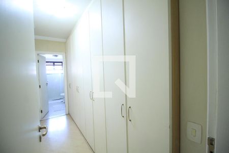 Apartamento à venda com 134m², 3 quartos e 2 vagas Apartamento à venda com 134m², 3 quartos e 2 vagasCorredor