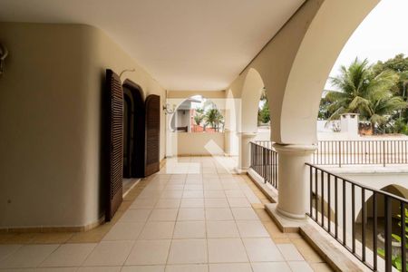 Casa para alugar com 700m², 5 quartos e 6 vagasVaranda