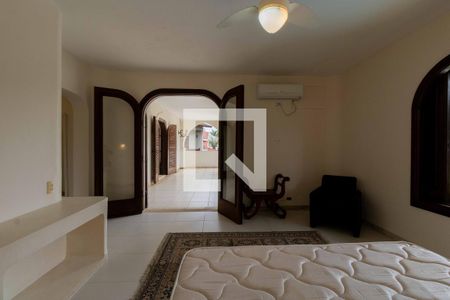 Casa para alugar com 700m², 5 quartos e 6 vagasQuarto 1 - Suíte