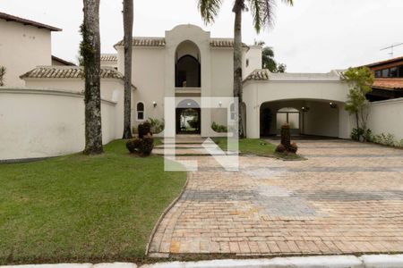 Casa para alugar com 700m², 5 quartos e 6 vagasFachada