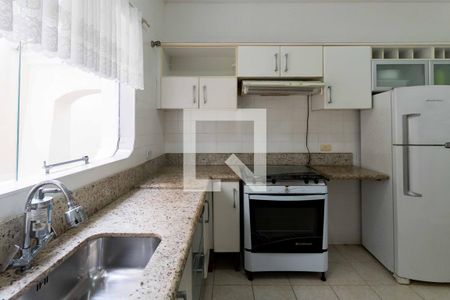 Casa para alugar com 700m², 5 quartos e 6 vagasCozinha