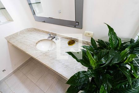 Casa para alugar com 700m², 5 quartos e 6 vagasBanheiro da Suíte 1