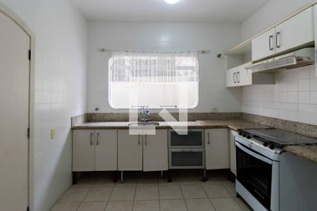 Casa para alugar com 700m², 5 quartos e 6 vagasCozinha