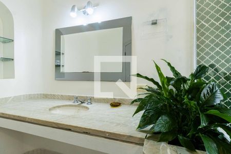 Casa para alugar com 700m², 5 quartos e 6 vagasBanheiro da Suíte 1