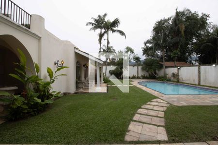 Casa para alugar com 700m², 5 quartos e 6 vagasPiscina