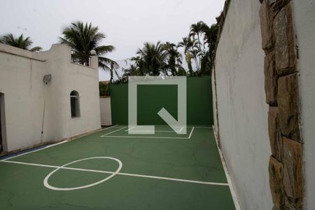 Casa para alugar com 700m², 5 quartos e 6 vagasQuadra