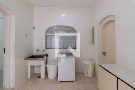 Casa para alugar com 700m², 5 quartos e 6 vagasÁrea de Serviço