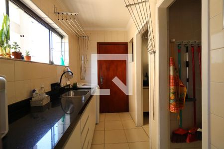 Apartamento à venda com 107m², 3 quartos e 2 vagasÁrea de Serviço