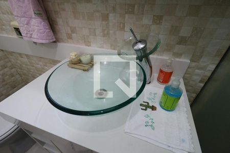 Apartamento à venda com 107m², 3 quartos e 2 vagasBanheiro da Suíte - Pia