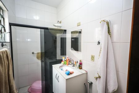 Casa à venda com 225m², 5 quartos e 2 vagas Casa à venda com 225m², 5 quartos e 2 vagasBanheiro Suíte 1