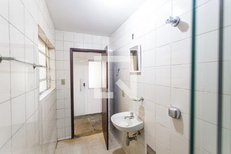 Casa à venda com 500m², 8 quartos e 4 vagas Casa à venda com 500m², 8 quartos e 4 vagasBanheiro de Serviço