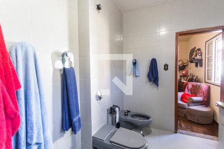 Casa à venda com 500m², 8 quartos e 4 vagas Casa à venda com 500m², 8 quartos e 4 vagasBanheiro da Suíte