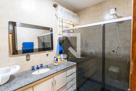 Casa à venda com 500m², 8 quartos e 4 vagas Casa à venda com 500m², 8 quartos e 4 vagasBanheiro Social 1