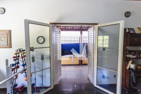 Casa à venda com 500m², 8 quartos e 4 vagas Casa à venda com 500m², 8 quartos e 4 vagasVaranda da Sala 2 no 2° Andar