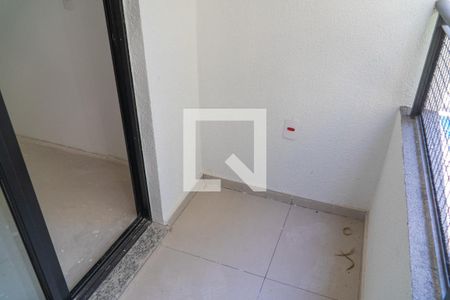 Apartamento à venda com 45m², 2 quartos e 1 vaga Apartamento à venda com 45m², 2 quartos e 1 vagaSacada Quarto 2